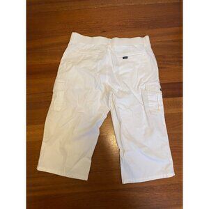 womens white capris